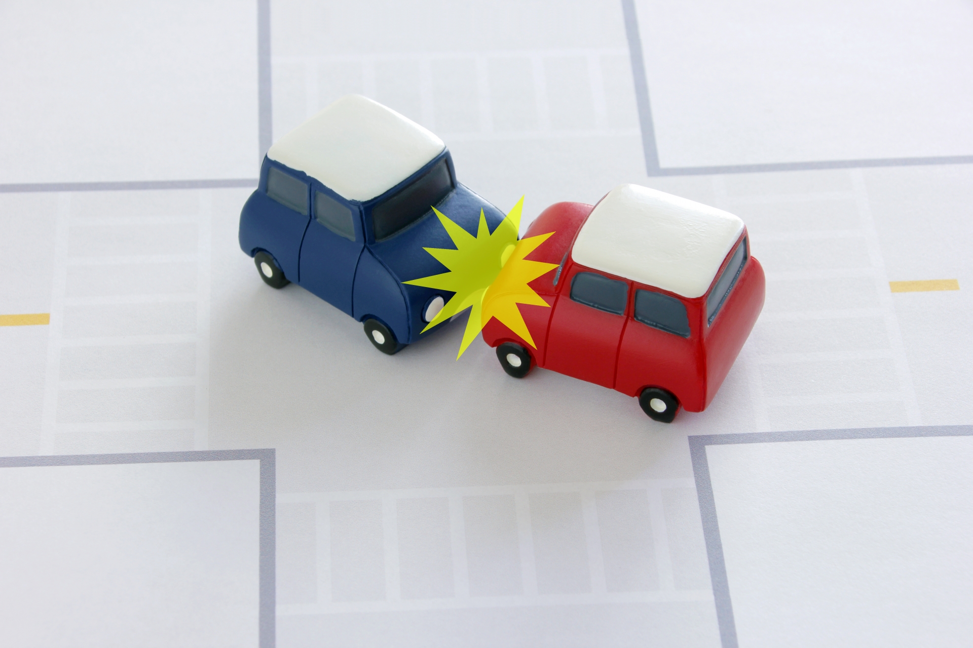 【3月】タクシー運転手も要注意！自動車事故の原因は視野と死角(2)