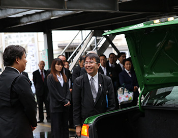 会社概要 鳳自動車株式会社のタクシー求人情報 東京都葛飾区 転職道 Com