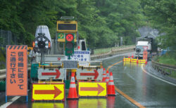 年末のタクシー営業は要注意！行く手を阻む『道路工事』の実態とは？